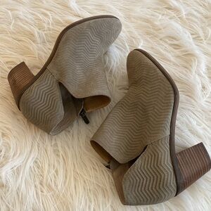 LUCKY BRAND suede leather boots